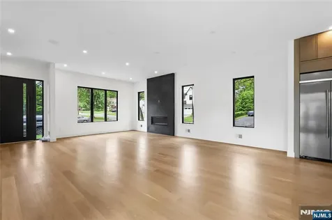 1 Bancroft Place Cresskill NJ 07626