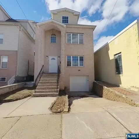 547 Elm Street Kearny NJ 07032