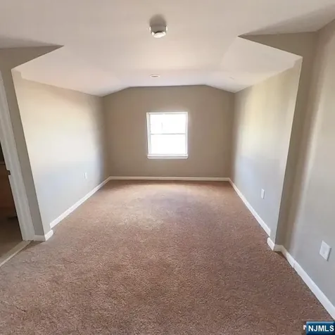 547 Elm Street Kearny NJ 07032