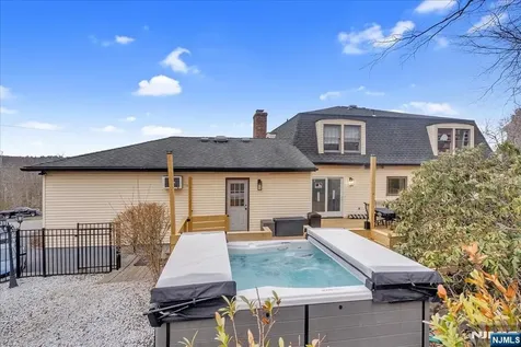 40 Alvin Road West Milford NJ 07480