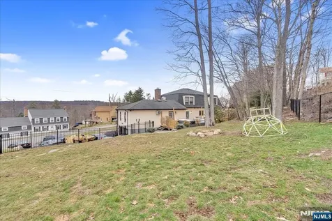 40 Alvin Road West Milford NJ 07480