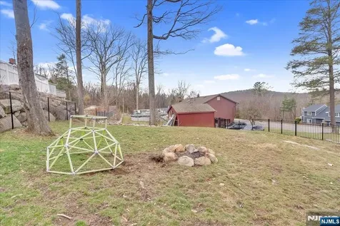 40 Alvin Road West Milford NJ 07480