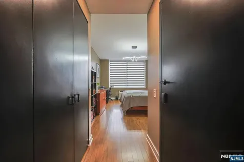 612 Hudson Park Edgewater NJ 07020