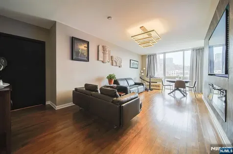 612 Hudson Park Edgewater NJ 07020