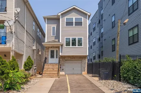 1117 Chestnut Street Elizabeth NJ 07201