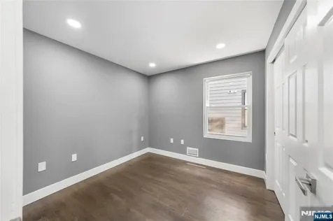 1117 Chestnut Street Elizabeth NJ 07201