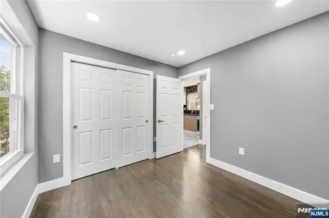1117 Chestnut Street Elizabeth NJ 07201