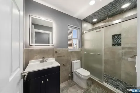 1117 Chestnut Street Elizabeth NJ 07201