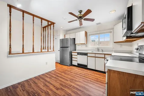 11 Rothwell Drive Jamesburg NJ 08831