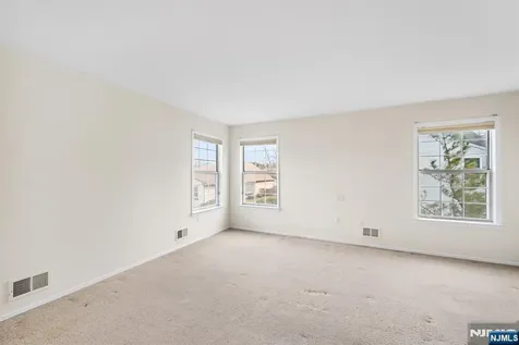 11 Rothwell Drive Jamesburg NJ 08831