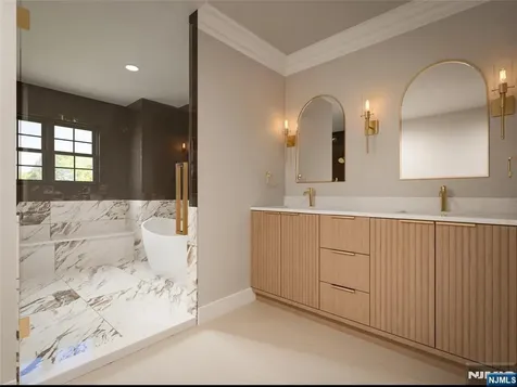 1099 Rosse Avenue New Milford NJ 07646