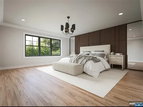 1099 Rosse Avenue New Milford NJ 07646