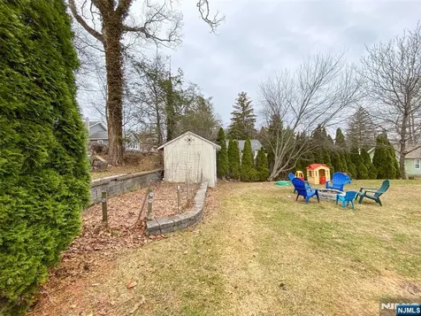 28 Woodside Drive West Milford NJ 07480