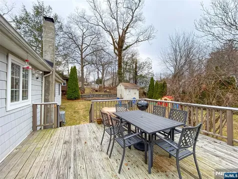 28 Woodside Drive West Milford NJ 07480