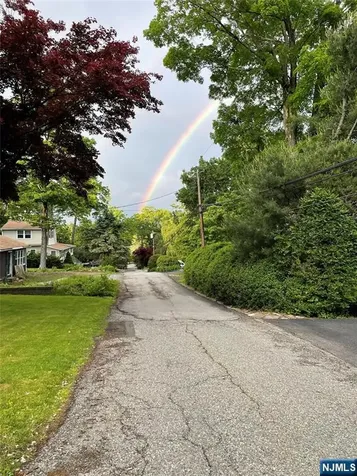 28 Woodside Drive West Milford NJ 07480