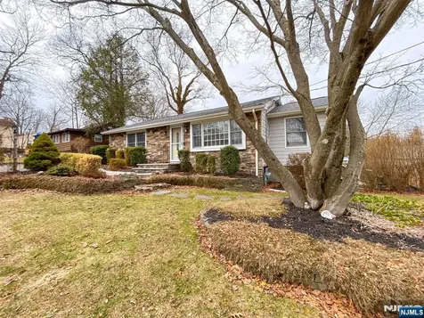 28 Woodside Drive West Milford NJ 07480