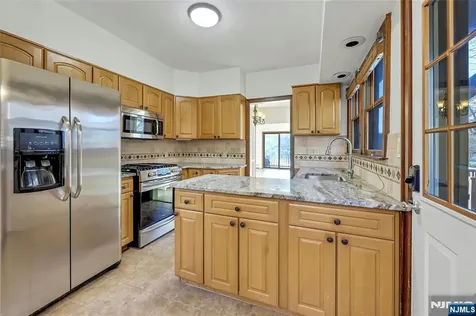 10 W Lake Drive Wayne NJ 07470