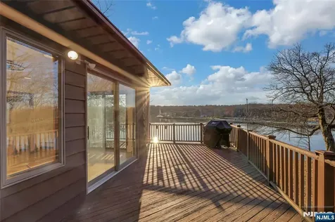 10 W Lake Drive Wayne NJ 07470