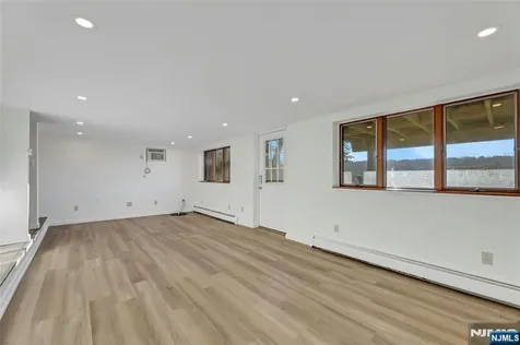 10 W Lake Drive Wayne NJ 07470