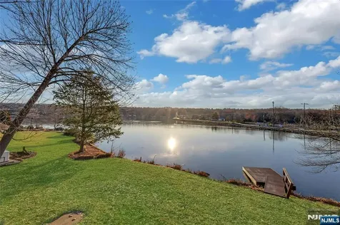 10 W Lake Drive Wayne NJ 07470