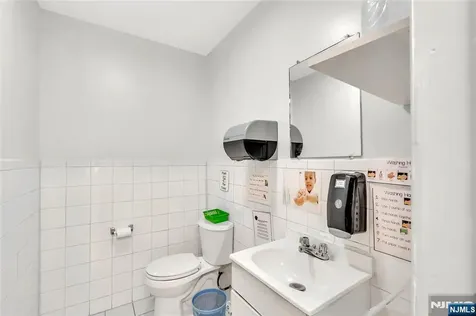 308 38th Street Union City NJ 07087