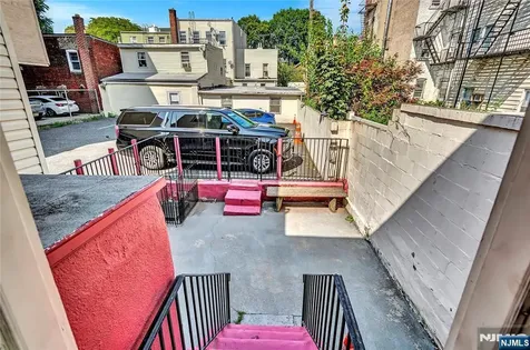 308 38th Street Union City NJ 07087