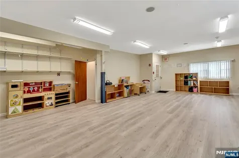 308 38th Street Union City NJ 07087