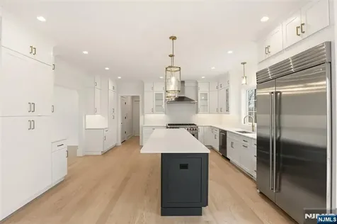 26 Huff Terrace Montvale NJ 07645