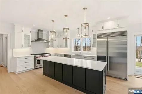 26 Huff Terrace Montvale NJ 07645