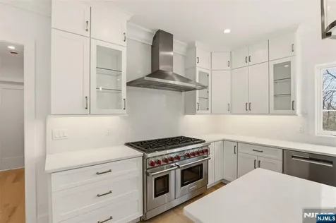 26 Huff Terrace Montvale NJ 07645
