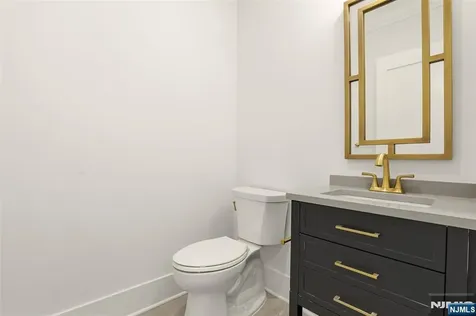 26 Huff Terrace Montvale NJ 07645