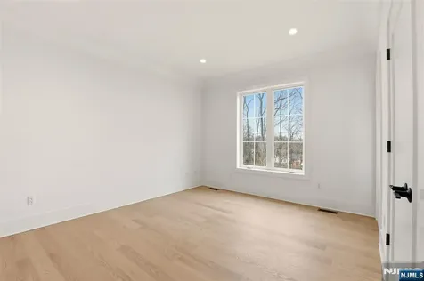 26 Huff Terrace Montvale NJ 07645