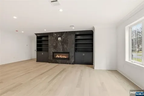 26 Huff Terrace Montvale NJ 07645