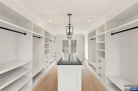 26 Huff Terrace Montvale NJ 07645