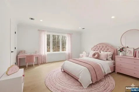 26 Huff Terrace Montvale NJ 07645