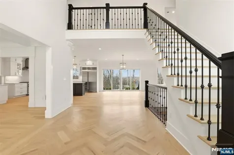 26 Huff Terrace Montvale NJ 07645