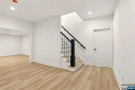 26 Huff Terrace Montvale NJ 07645