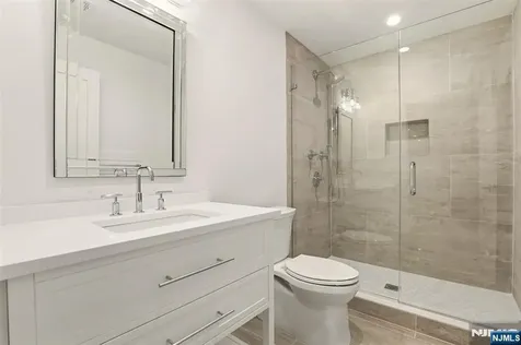 26 Huff Terrace Montvale NJ 07645