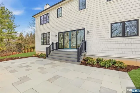 26 Huff Terrace Montvale NJ 07645