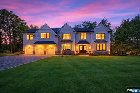 26 Huff Terrace Montvale NJ 07645
