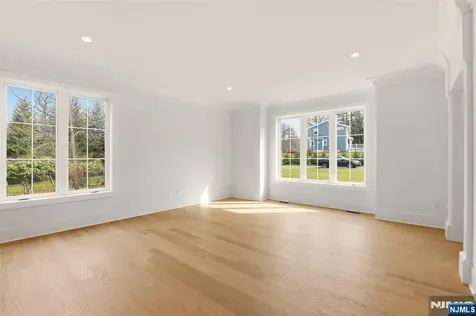 26 Huff Terrace Montvale NJ 07645