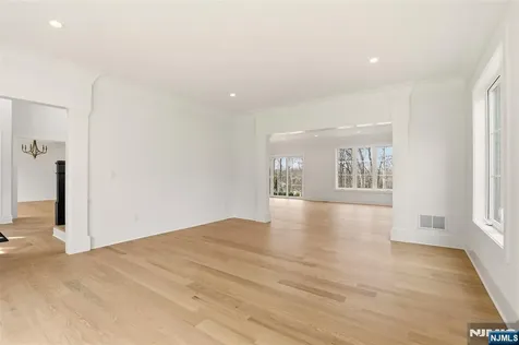 26 Huff Terrace Montvale NJ 07645