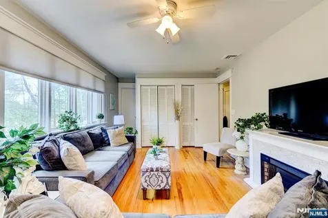 45 Birchwood Lane Boonton Township NJ 07005
