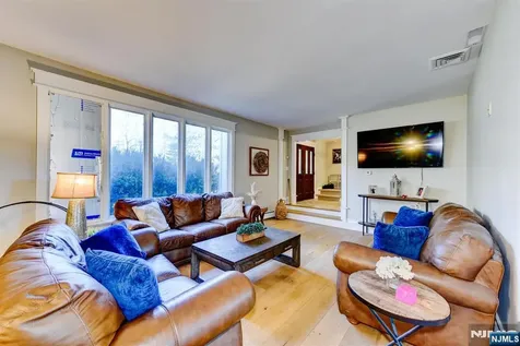 45 Birchwood Lane Boonton Township NJ 07005