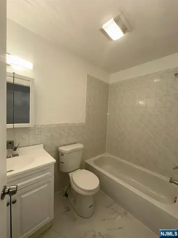 339 Ocean Avenue Jersey City NJ 07305
