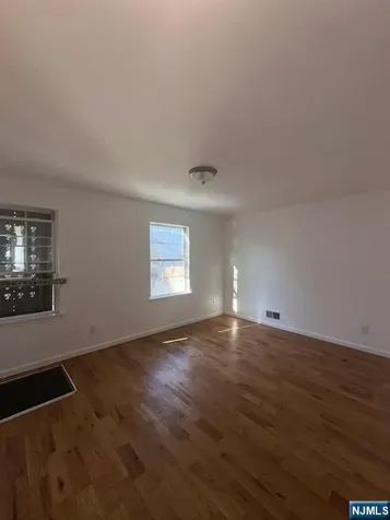 339 Ocean Avenue Jersey City NJ 07305
