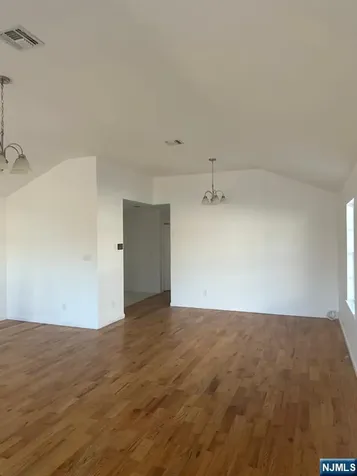 339 Ocean Avenue Jersey City NJ 07305