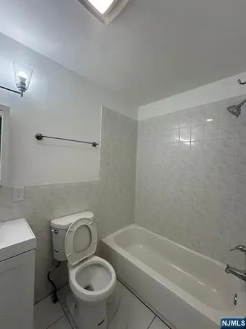 339 Ocean Avenue Jersey City NJ 07305