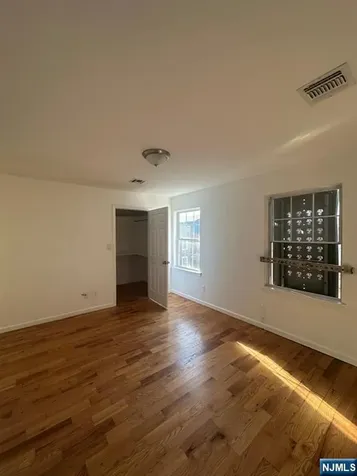 339 Ocean Avenue Jersey City NJ 07305