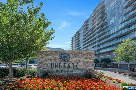 320 Adolphus Avenue Cliffside Park NJ 07010
